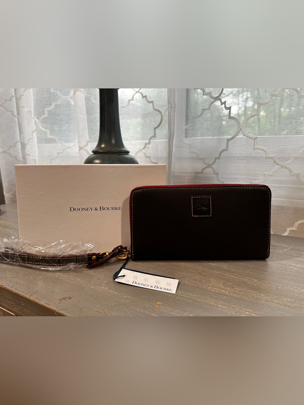 NWT Dooney & Bourke Florentine Large Zip Around Wristlet in T-Moro Brown